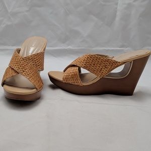 Wicker wedges